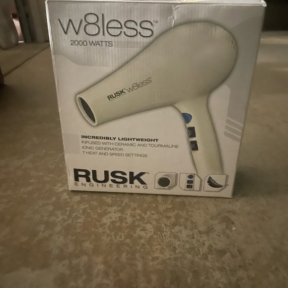 Rusk W8less Hair Dyer - Picture 1 of 2